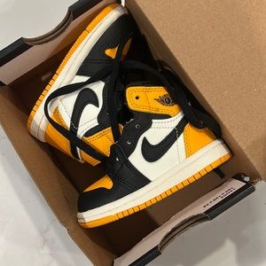 Jordan 1 Retro High 
Baby/Toddler Shoes
